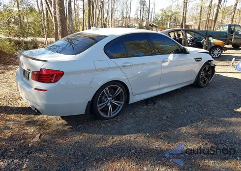 2016 BMW M5 z USA, uszkodzony, nr VIN WBSFV9C52GD595775